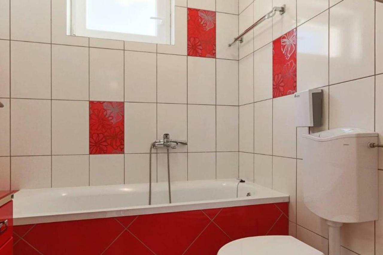 Sun Apartment Котор Екстериор снимка