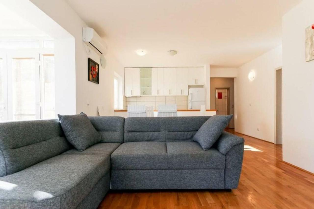 Sun Apartment Котор Екстериор снимка